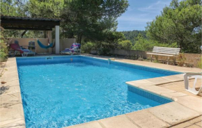Awesome home in Pierrerue w/ WiFi, 3 Bedrooms and Outdoor swimming pool